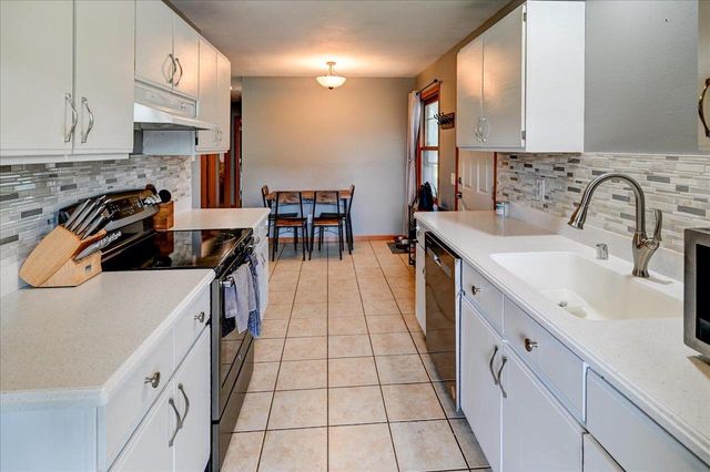 328 Rutland Avenue, Brooklyn, WI 53521