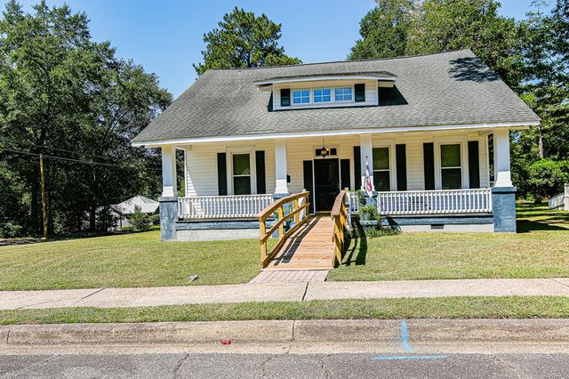 301 Third Avenue, Andalusia, AL 36420