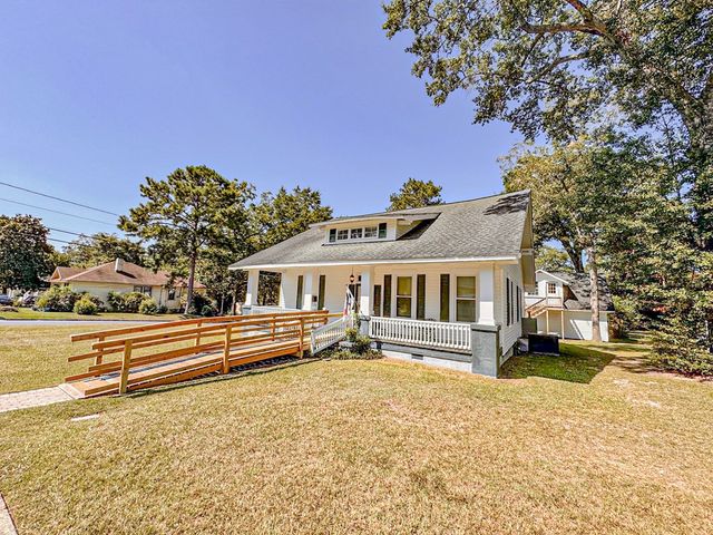 301 Third Avenue, Andalusia, AL 36420