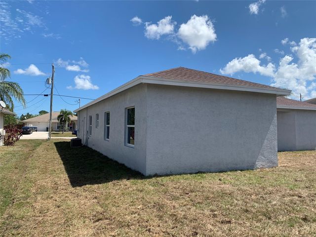 5810 NW Coosa Drive, Port St. Lucie, Port St Lucie, FL 34986