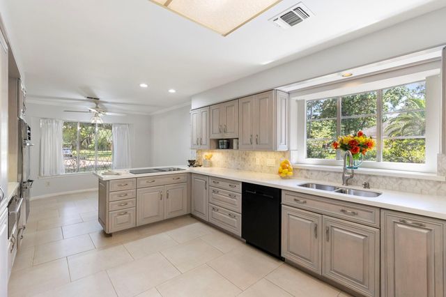 13603 Foxmoor Lane, Houston, TX 77069