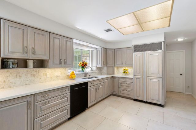 13603 Foxmoor Lane, Houston, TX 77069