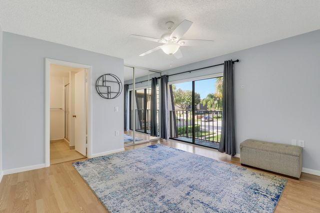 2404 24th Way, West Palm Beach, FL 33407