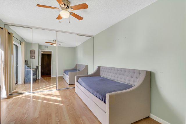 2404 24th Way, West Palm Beach, FL 33407