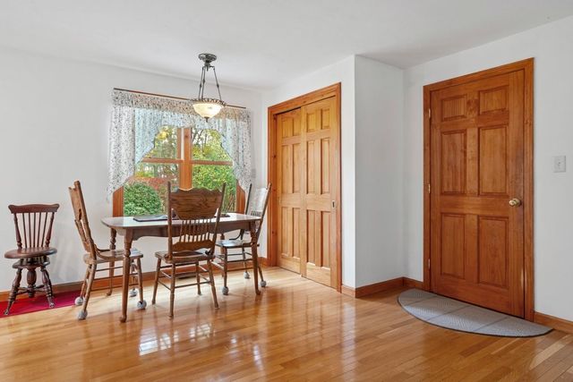 62 Teakettle Ln, Duxbury, MA 02332