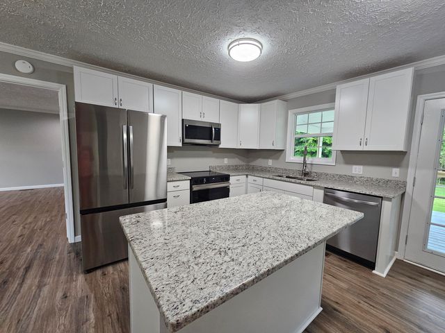 362 Forest Point Road, Monteagle, TN 37339
