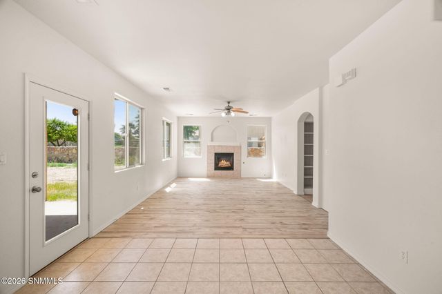 2472 Tuscan Hills Lane, Las Cruces, NM 88011
