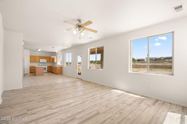 2472 Tuscan Hills Lane, Las Cruces, NM 88011