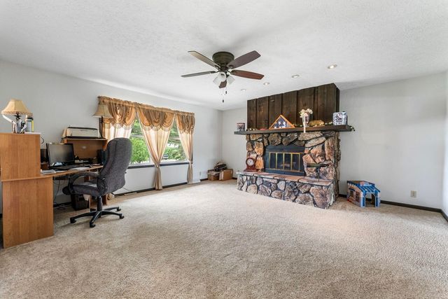 25622 1ST Avenue, Hillsdale, IL 61257