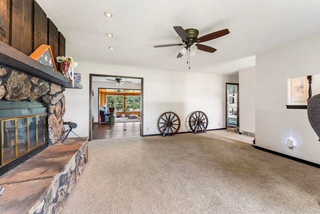 25622 1ST Avenue, Hillsdale, IL 61257