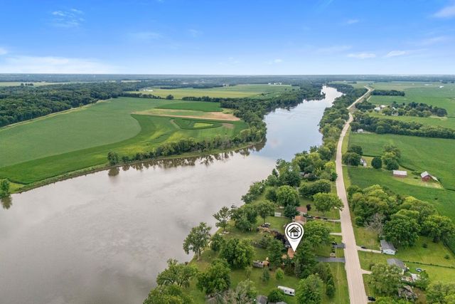 25622 1ST Avenue, Hillsdale, IL 61257