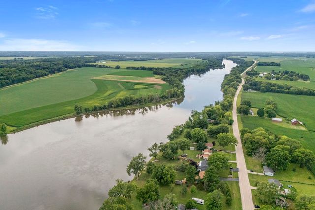 25622 1ST Avenue, Hillsdale, IL 61257