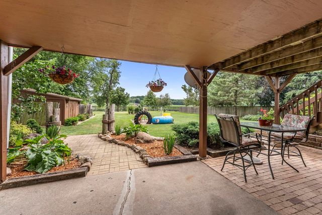 25622 1ST Avenue, Hillsdale, IL 61257