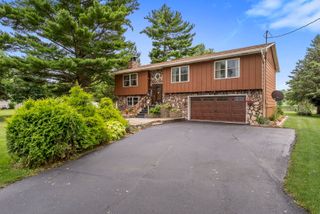 25622 1ST Avenue, Hillsdale, IL 61257