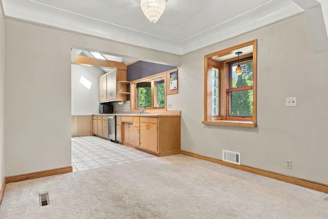 3549 Orchard Avenue N, Crystal, MN 55422