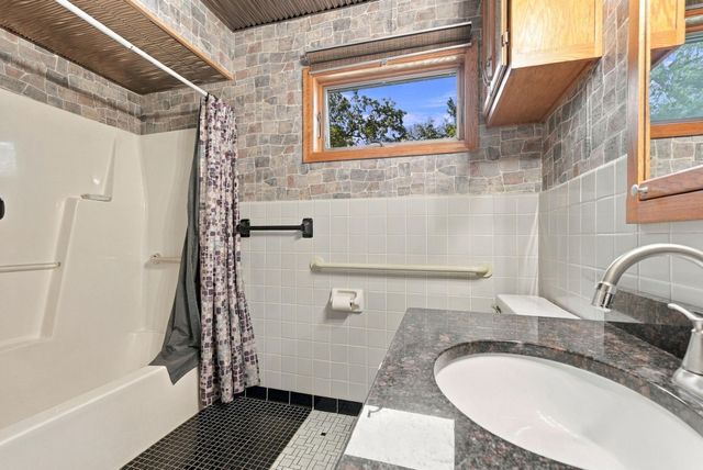 3549 Orchard Avenue N, Crystal, MN 55422