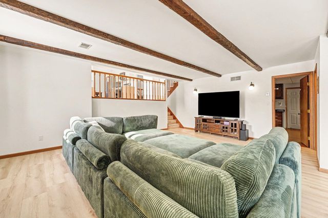 931 Evergreen Lane, Schererville, IN 46375