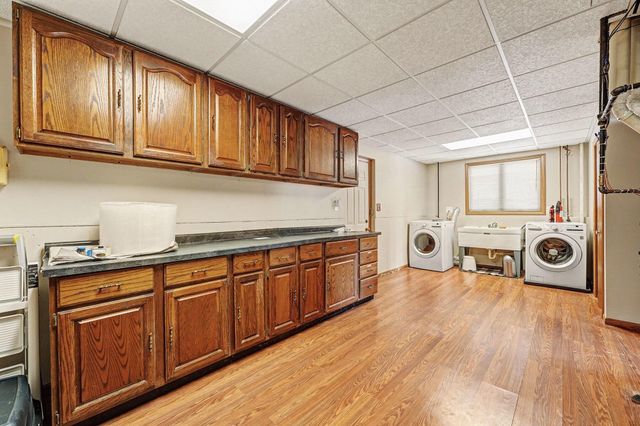 931 Evergreen Lane, Schererville, IN 46375