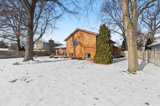 931 Evergreen Lane, Schererville, IN 46375