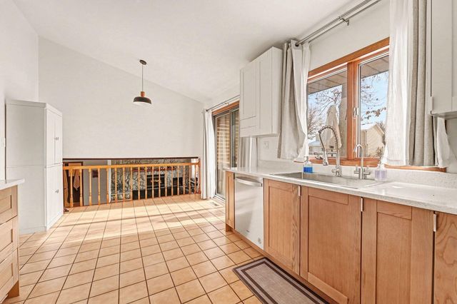 931 Evergreen Lane, Schererville, IN 46375