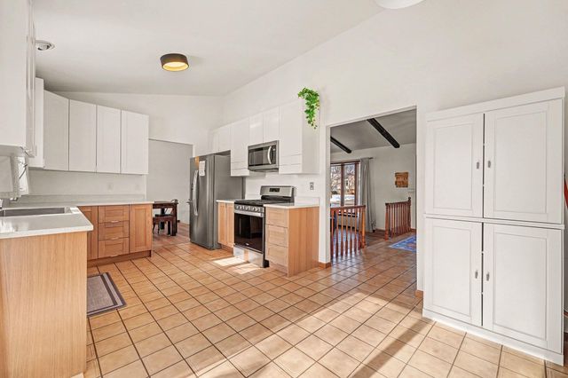 931 Evergreen Lane, Schererville, IN 46375