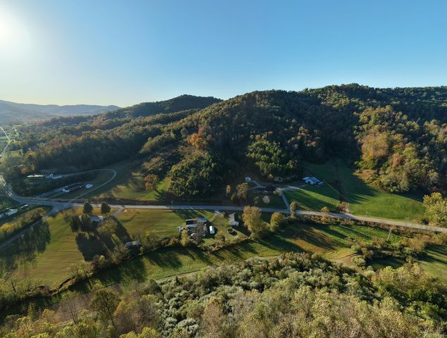 6270 KY 1809, Barbourville, KY 40906