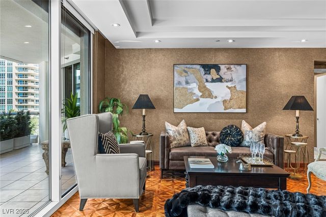 2877 Paradise Road 504, Las Vegas, NV 89109