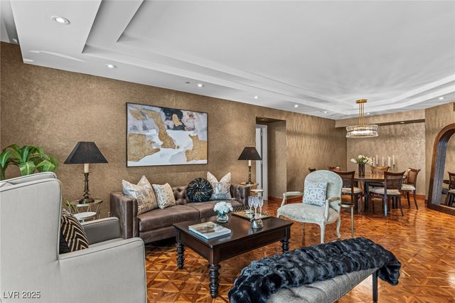 2877 Paradise Road 504, Las Vegas, NV 89109