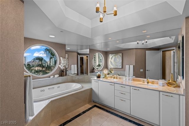 2877 Paradise Road 504, Las Vegas, NV 89109