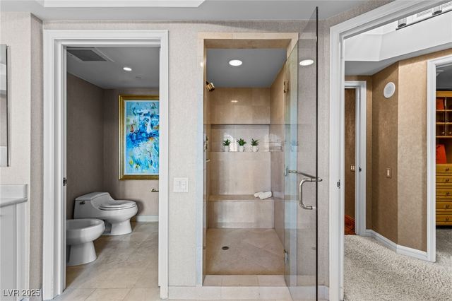 2877 Paradise Road 504, Las Vegas, NV 89109