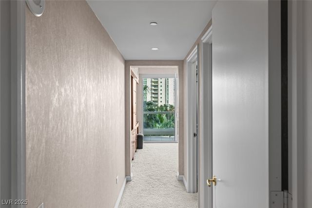 2877 Paradise Road 504, Las Vegas, NV 89109