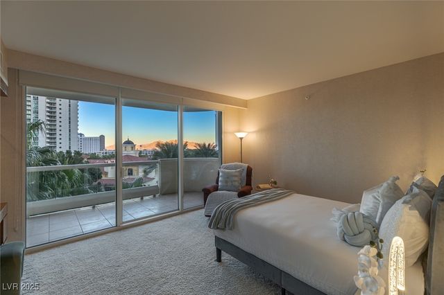 2877 Paradise Road 504, Las Vegas, NV 89109