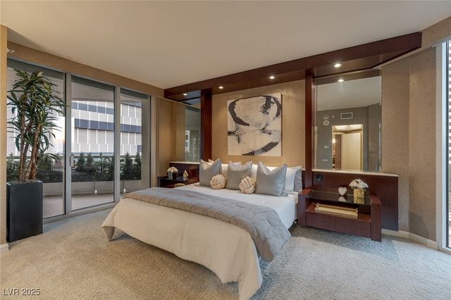 2877 Paradise Road 504, Las Vegas, NV 89109