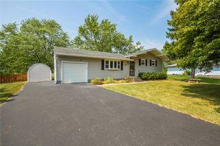 73 Campus Drive, Henrietta, NY 14623