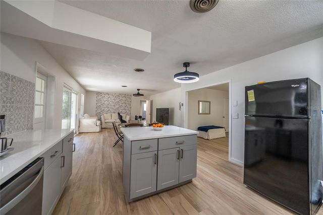 831 NE 41ST AVENUE, Ocala, FL 34470