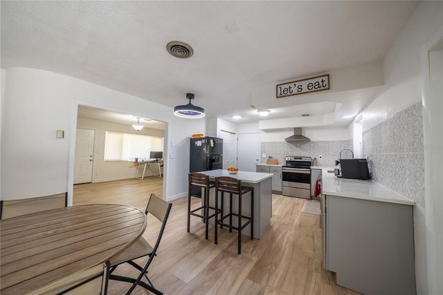 831 NE 41ST AVENUE, Ocala, FL 34470