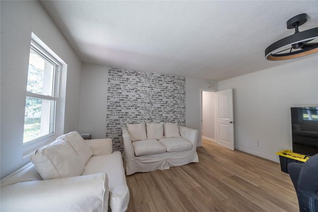 831 NE 41ST AVENUE, Ocala, FL 34470