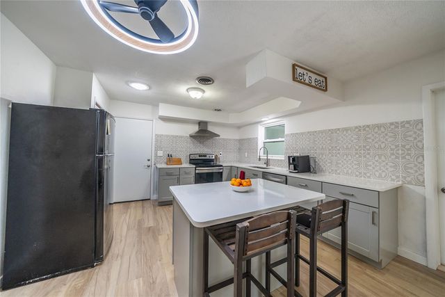831 NE 41ST AVENUE, Ocala, FL 34470