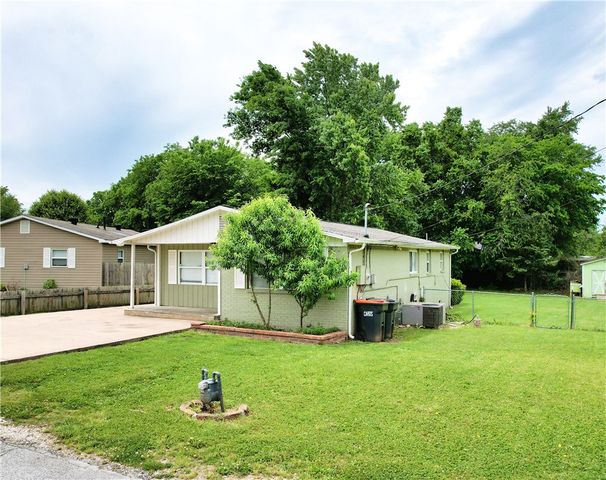 1008 Sherry Street, Springdale, AR 72762