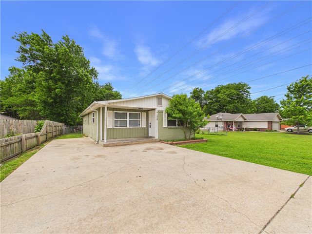 1008 Sherry Street, Springdale, AR 72762