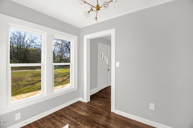 2200 W 3rd Street, Siler City, NC 27344