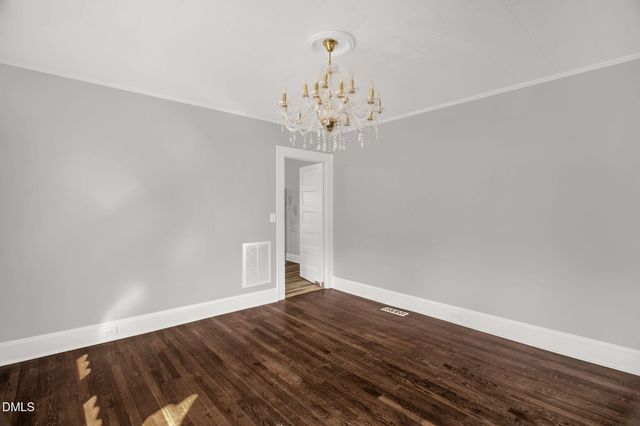 2200 W 3rd Street, Siler City, NC 27344