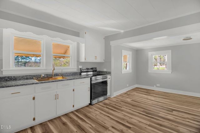 2200 W 3rd Street, Siler City, NC 27344