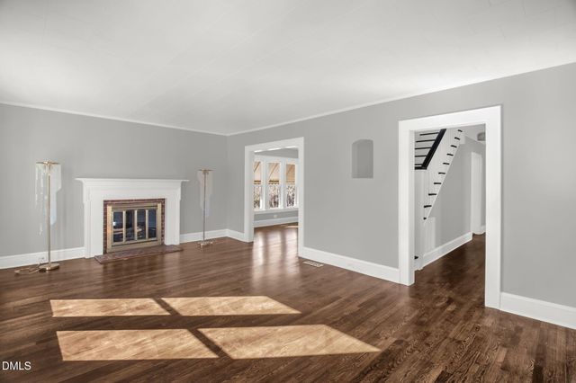 2200 W 3rd Street, Siler City, NC 27344