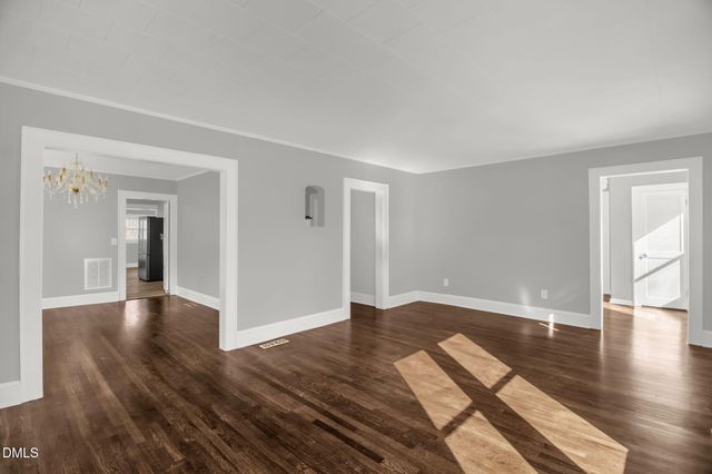 2200 W 3rd Street, Siler City, NC 27344