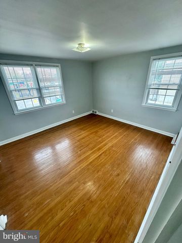 497 KINGSLEY ST, Philadelphia, PA 19128