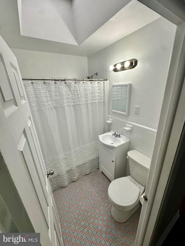 497 KINGSLEY ST, Philadelphia, PA 19128