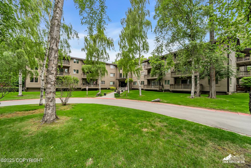 400 W 76th Avenue, #204, Anchorage, AK 99518