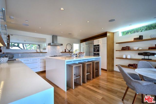 2439 Carman Crest Drive, Los Angeles, CA 90068