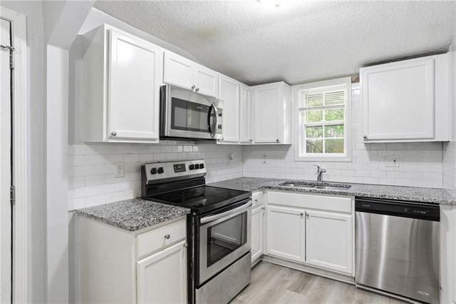 219 Howell Dr SW, Atlanta, GA 30331